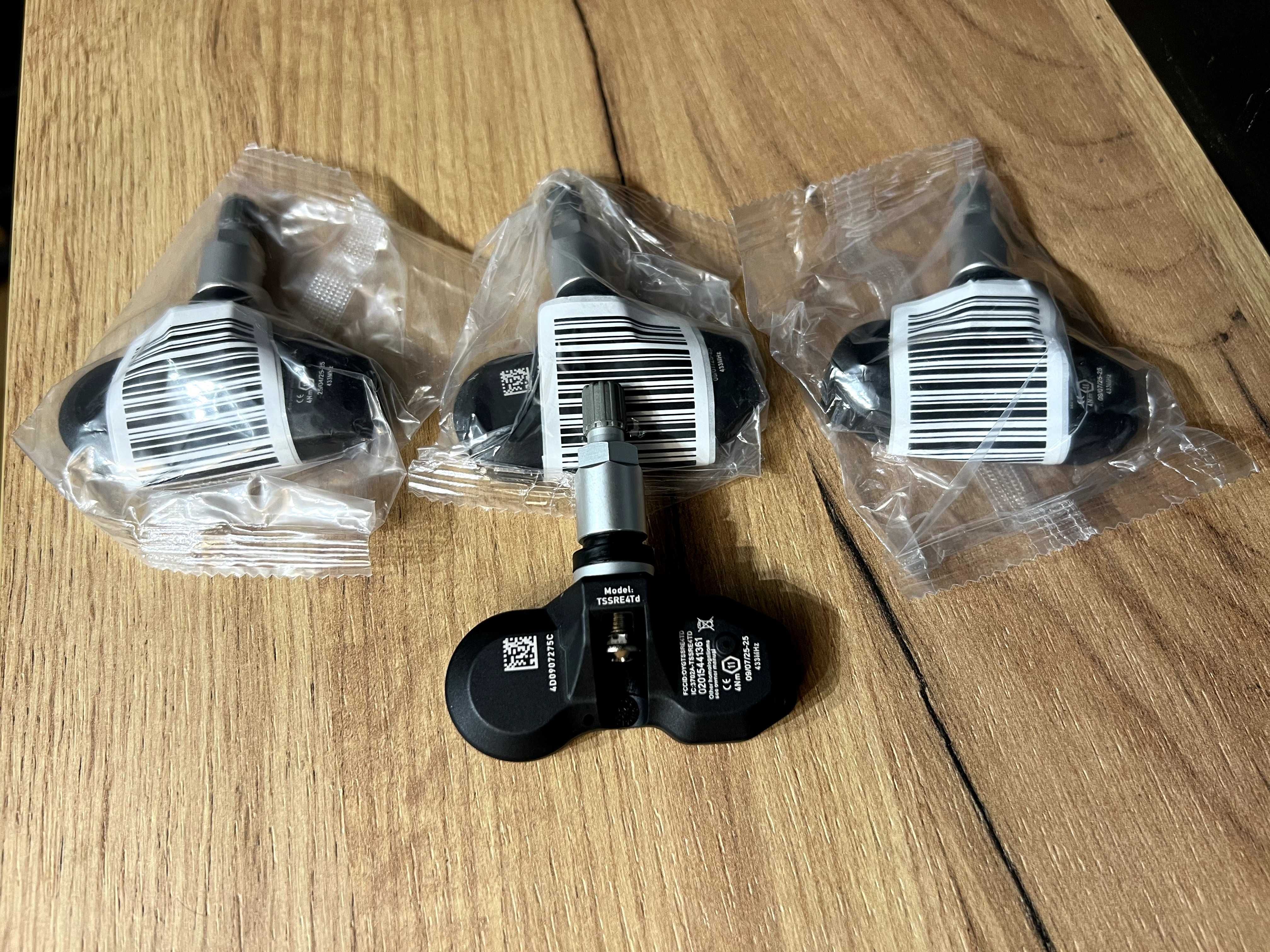 Czujniki ciśnienia opon powietrza VW Audi Skod TPMS Nowe 3 A4 6 7 8 Q5
