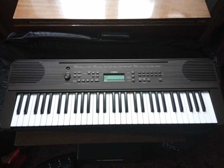 Синтезатор Yamaha PSR-E360DW + чехол