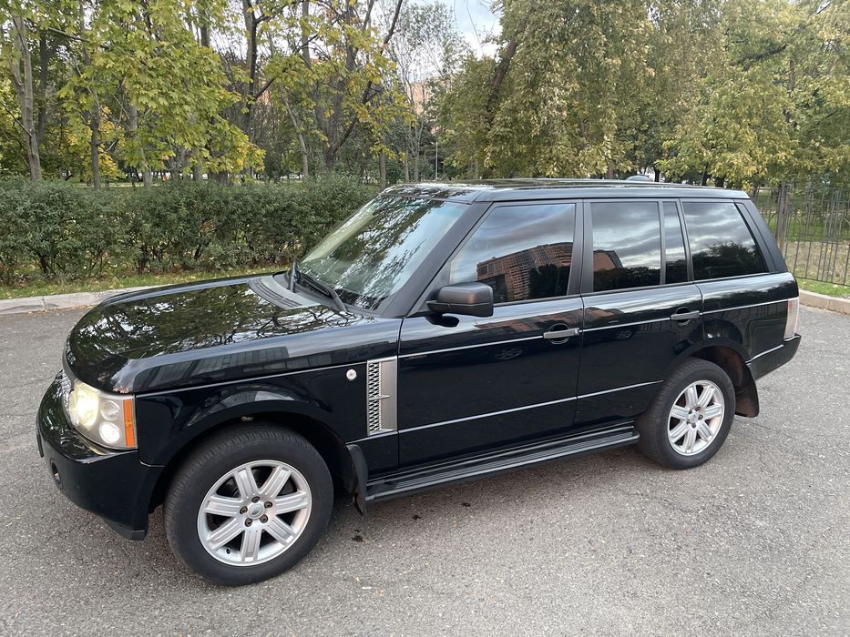 Продам Land Rover Range Rover 4.4 2007 года Официал