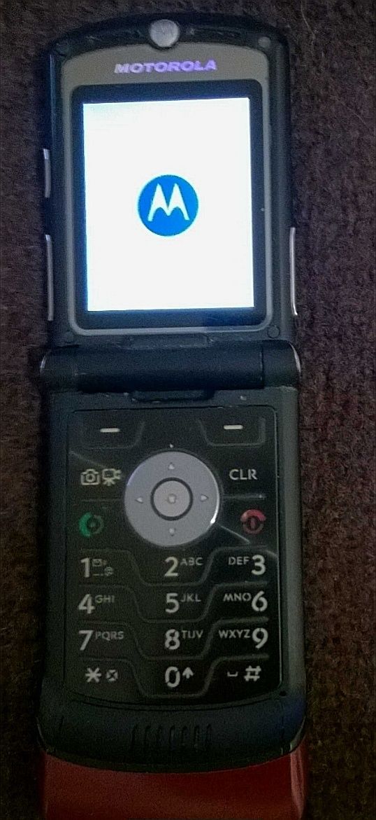 Продается телефон Motorola RAZR V3c CDMA Отличное состояние