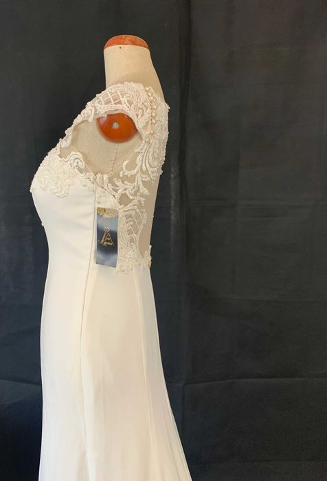 Gładka suknia ślubna linia A 38 M biała na ślub kościelny cywilny glam