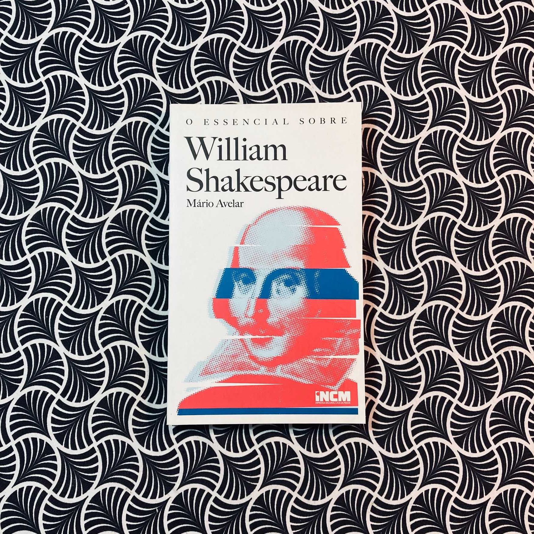 O Essencial Sobre William Shakespeare (1ª ed.) - Mário Avelar