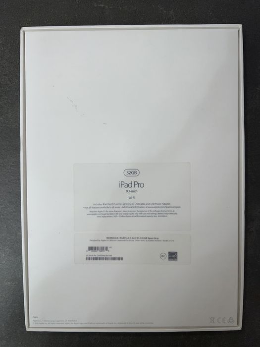 iPad Pro 9.7 32GB Space Gray (MLMN2)