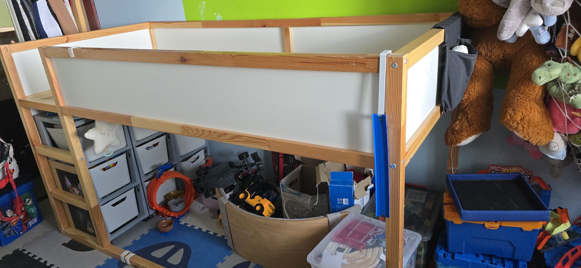 Łóżko piętrowe Ikea
