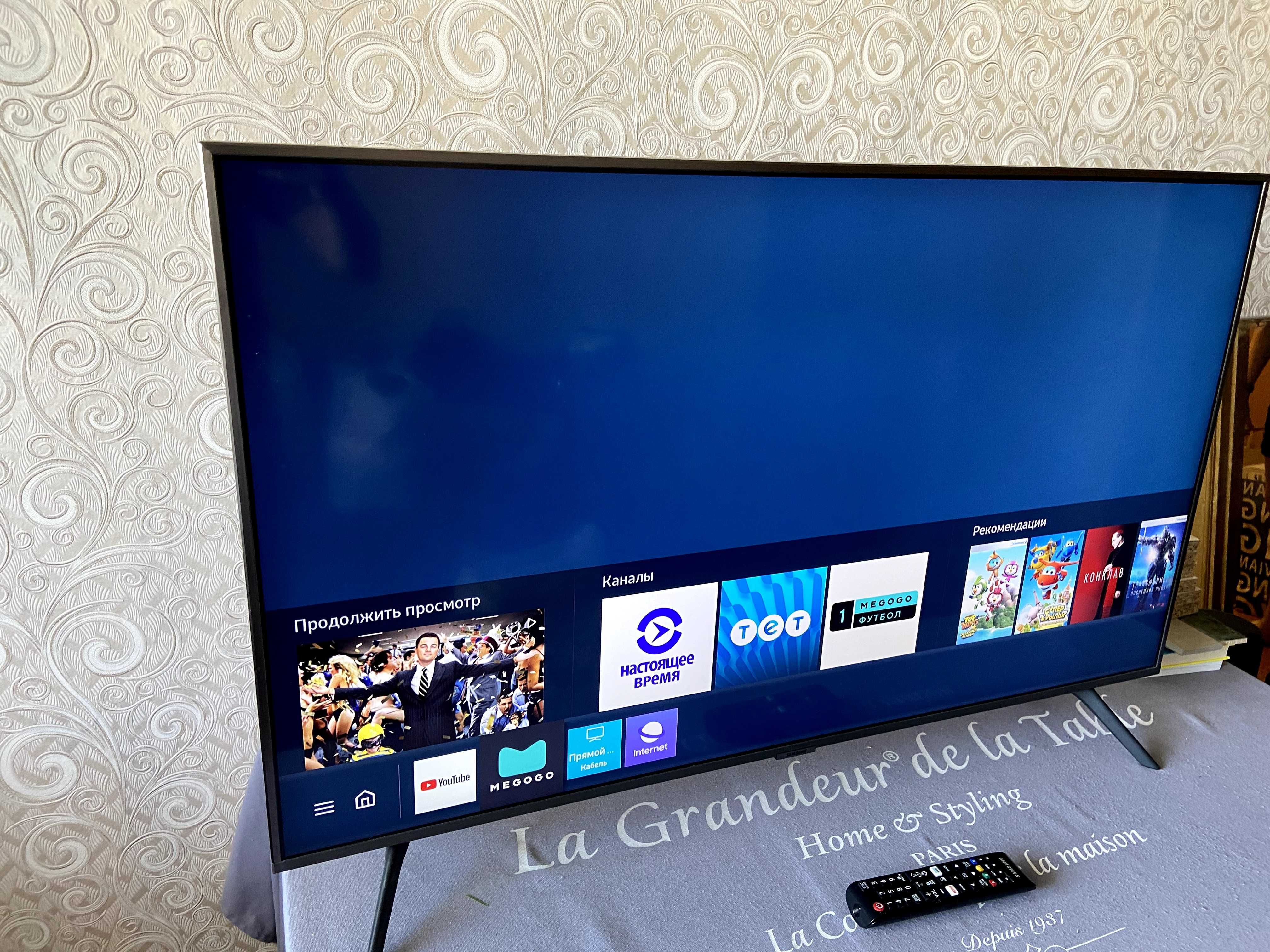 Телевізор 4K Samsung UE43TU7100U 43дюйми