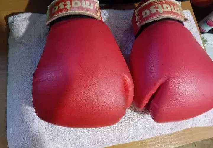 Боксёрские перчатки MATSA