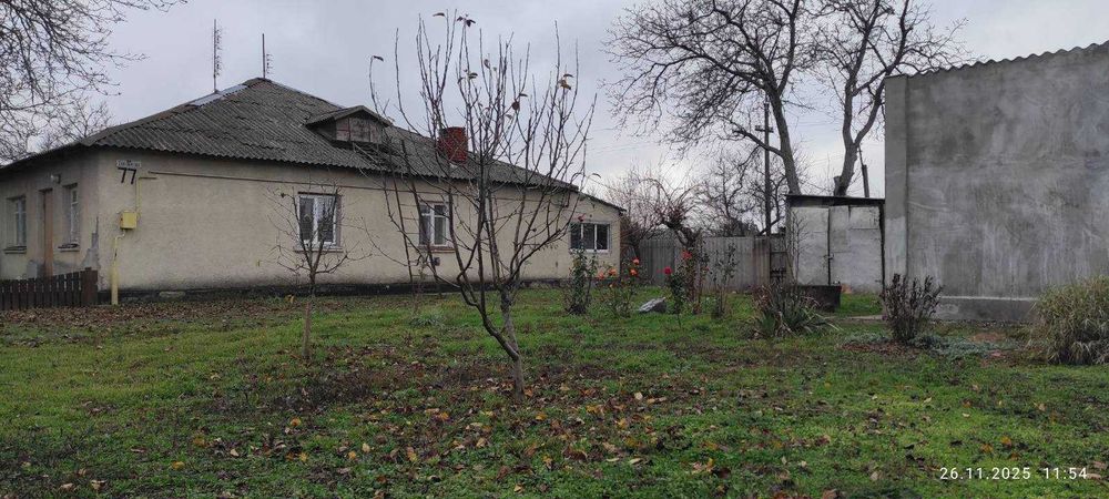 Квартира 4-х кімнатна та магазином