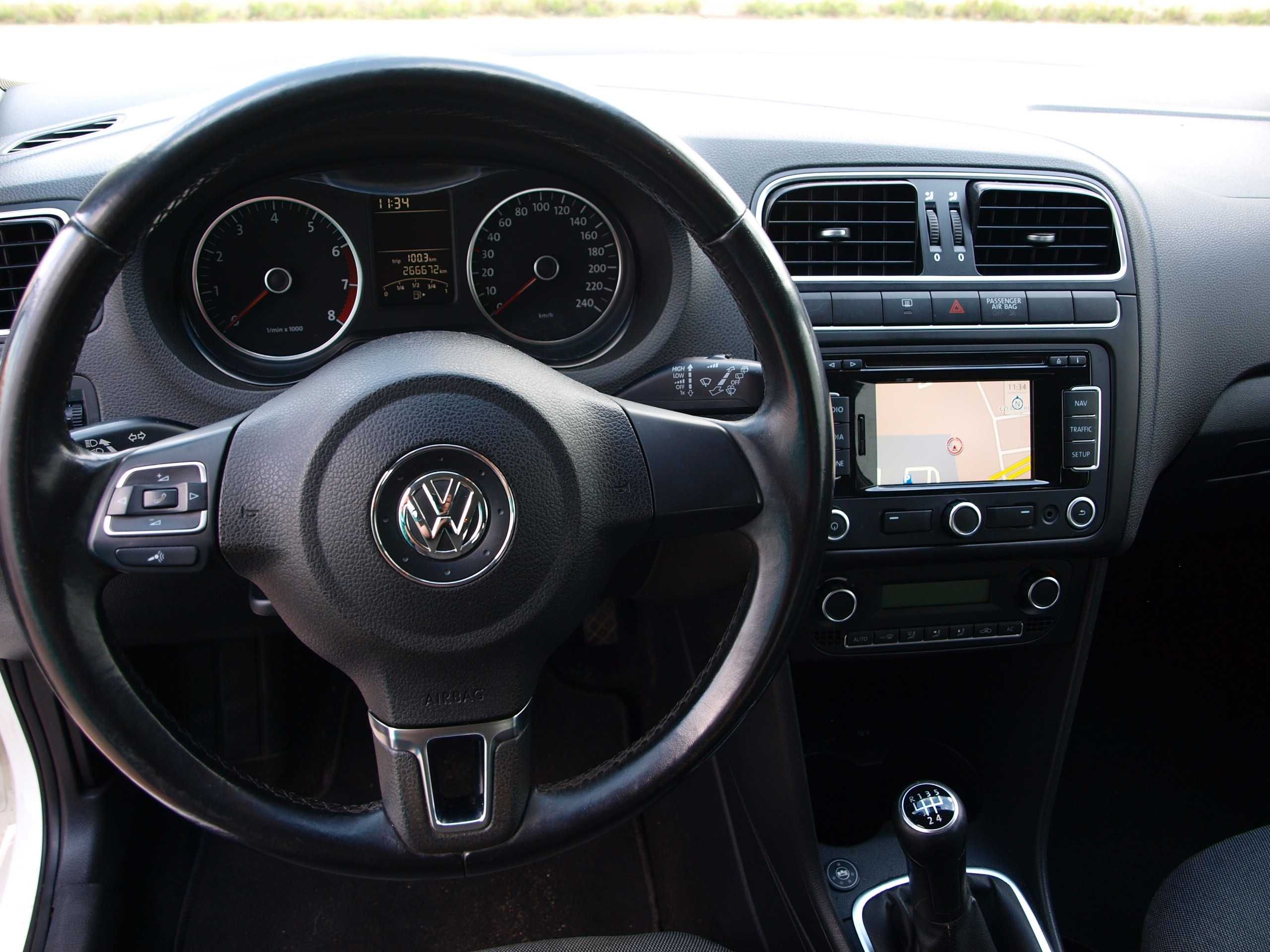 Wypożyczalnia Aut Wynajem Samochodów VW Polo 1.4B+LPG Bardzo Ekonomicz
