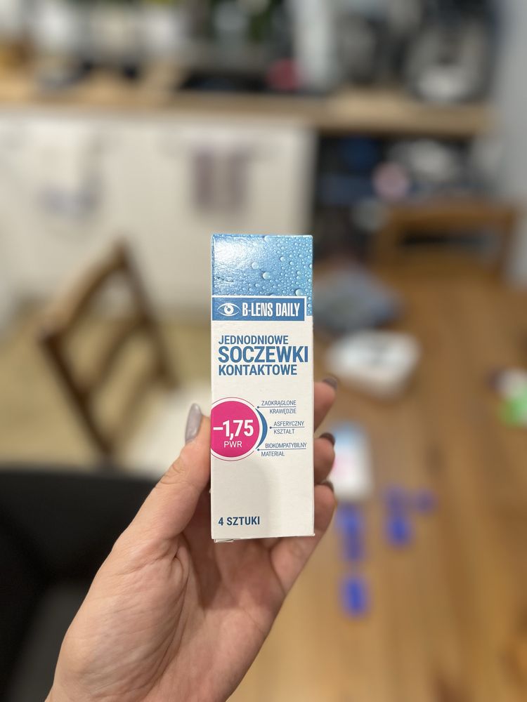 Soczewki kontaktowe jednodniowe // rozne od - 0.75 do -3