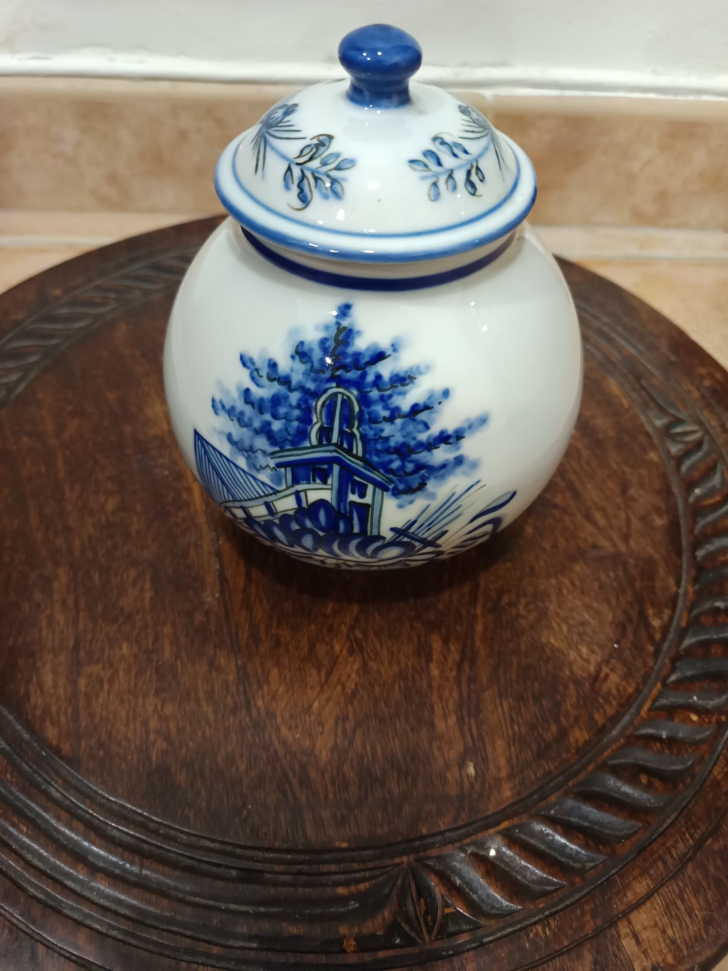 Pote de louça de Viana