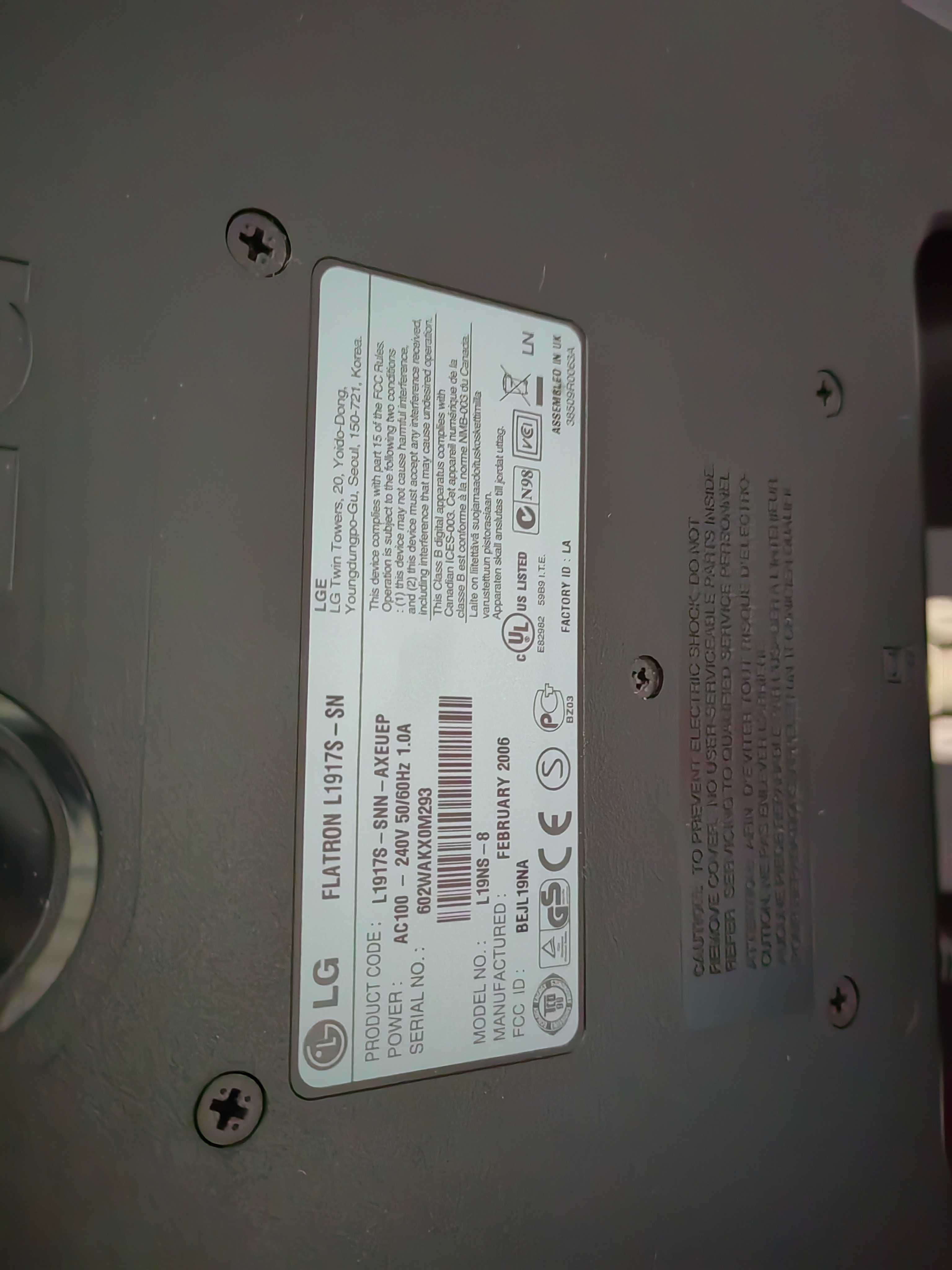 Monitor LG FLATRON L1917S -SN
