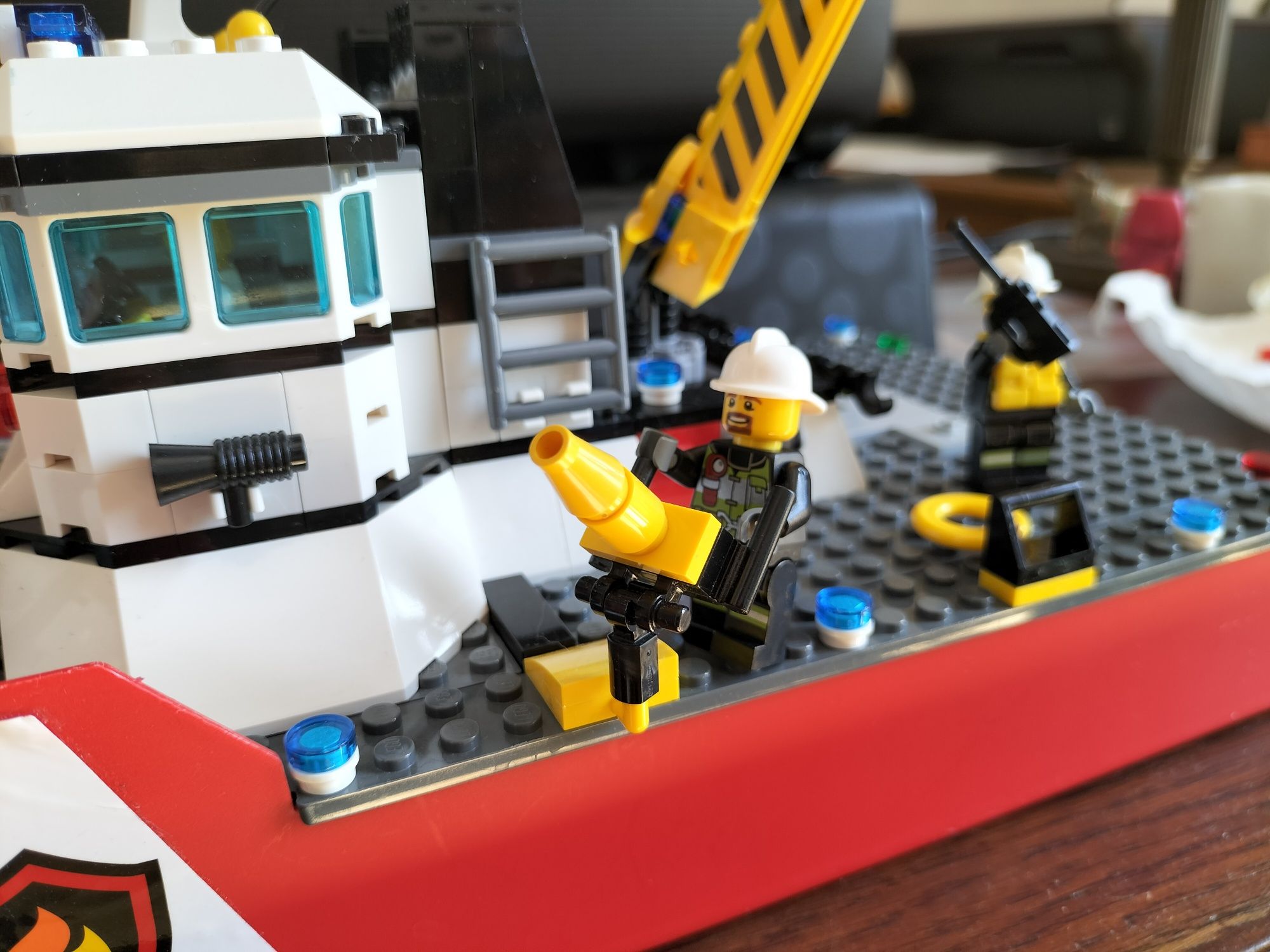 LEGO 60109 Statek Strażacki