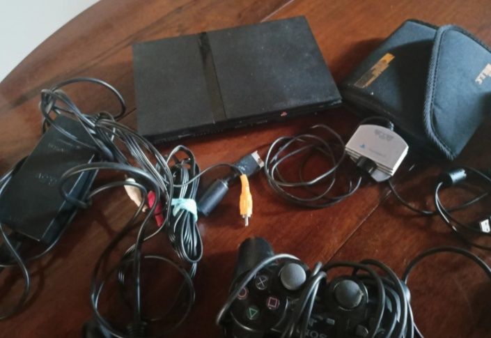 PlayStation 2 Consola PlayStation 2 

Pack completo de con