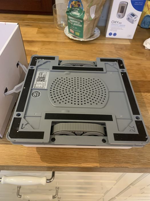 Sprzedam robot myjący okna