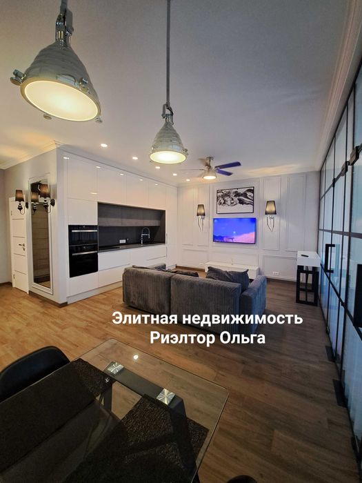 Сдам 2-ух спальную дизайнерскую квартиру 10 Фонтана ЖК "Санторини"!