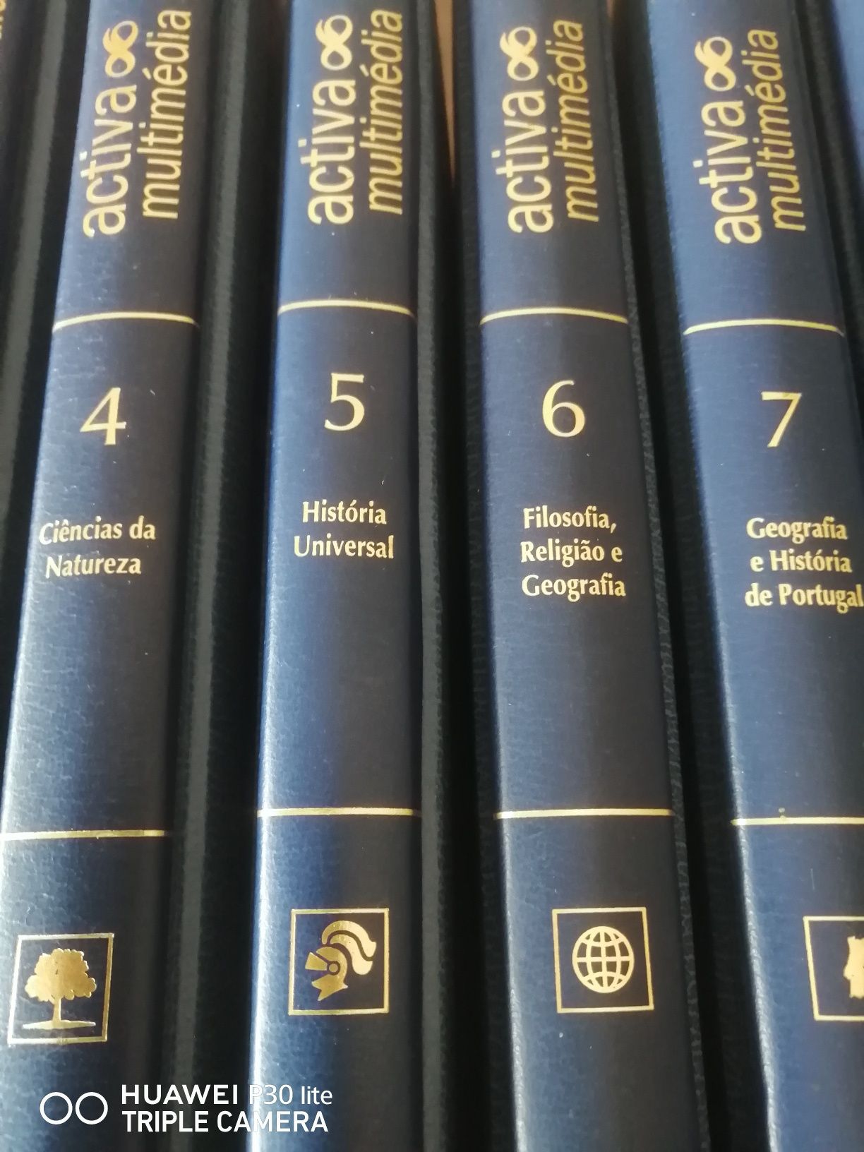 Enciclopédia "Activa e multimédia" 13 volumes