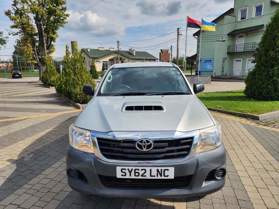 Toyota Hilux 2.5 diesel 2014 рік ІДЕАЛ!