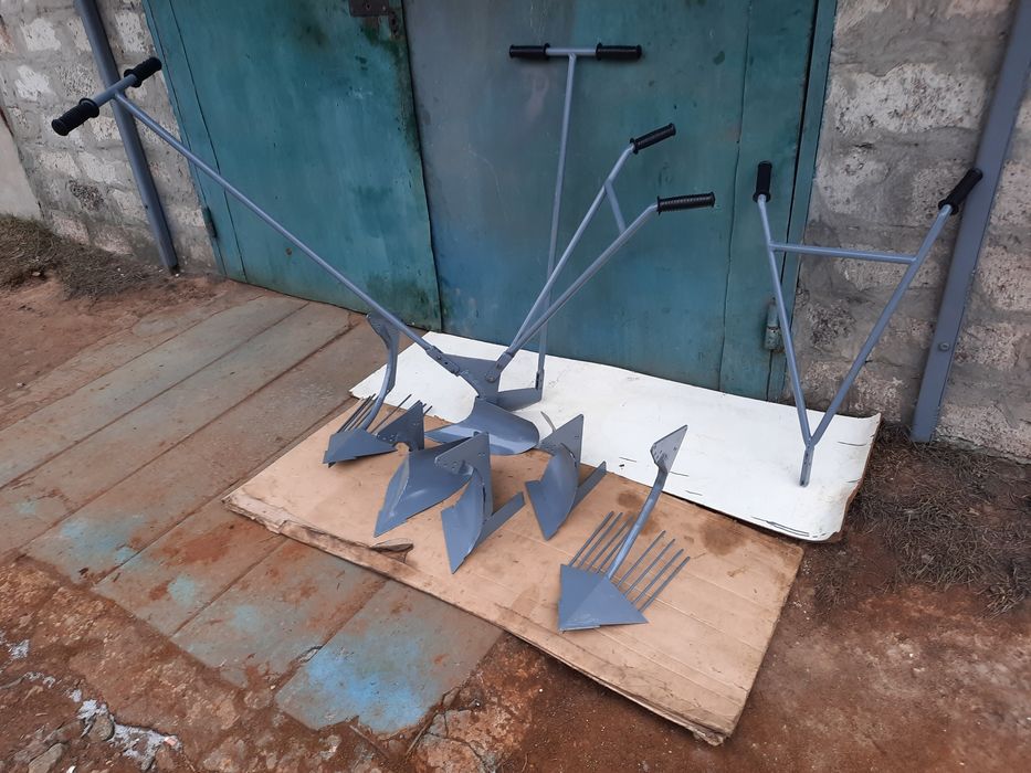 Ручной Плуг, Ручной плужок, Картофелесажалка, Окучник, Картофелекопал,