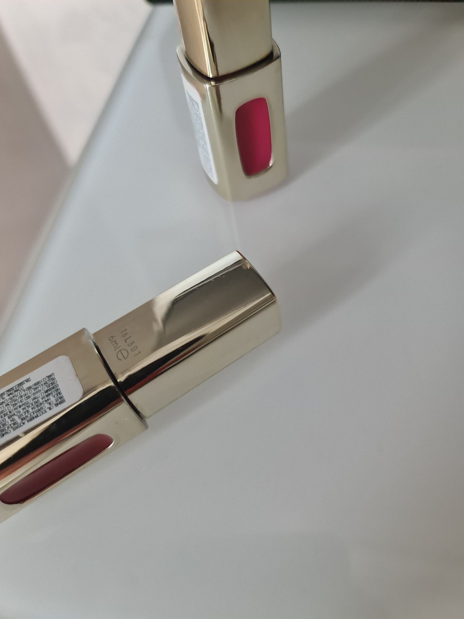 Лакова помада блиск Loreal