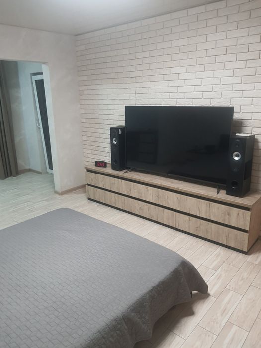 Здам 2х кімнатну квартиру на Пісках