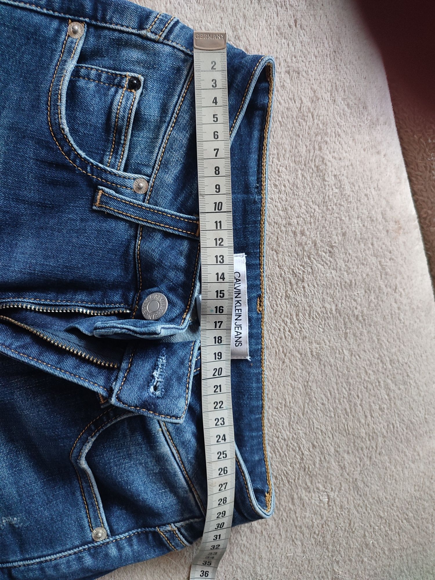 Jeansy Calvin Klein rozm XS W 25
