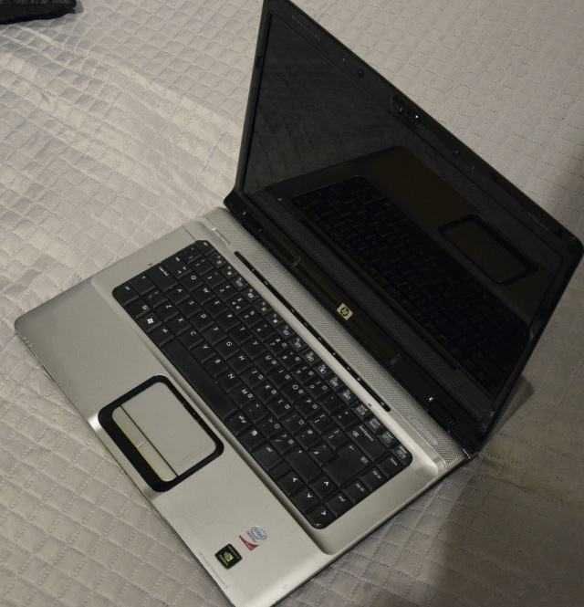 Laptop HP Pavilon 6000 Windows Vista + torba