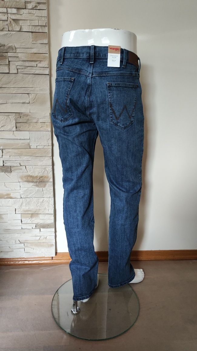 Wrangler Regular Mid Stone wyprzedaż męskie jeansy rozm 36/34