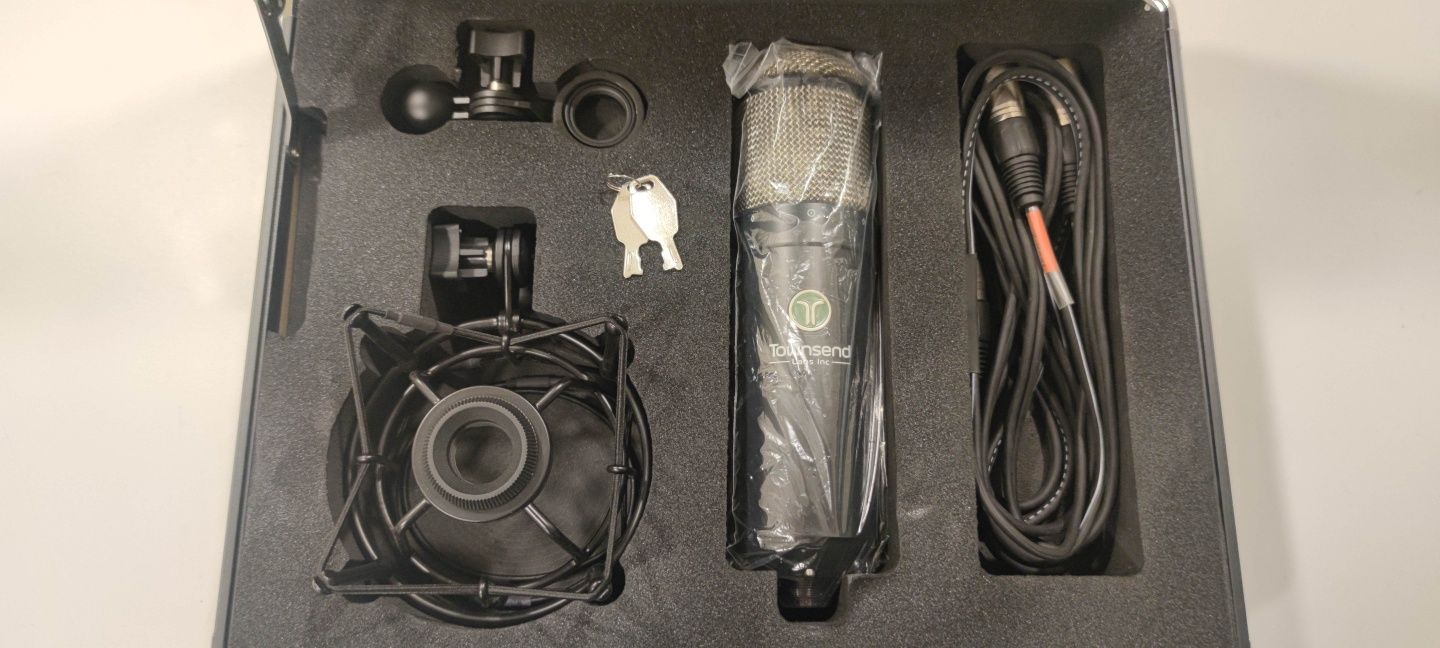 Micro Townsend Labs Sphere L22 + Neumann WS87  Pop Filter