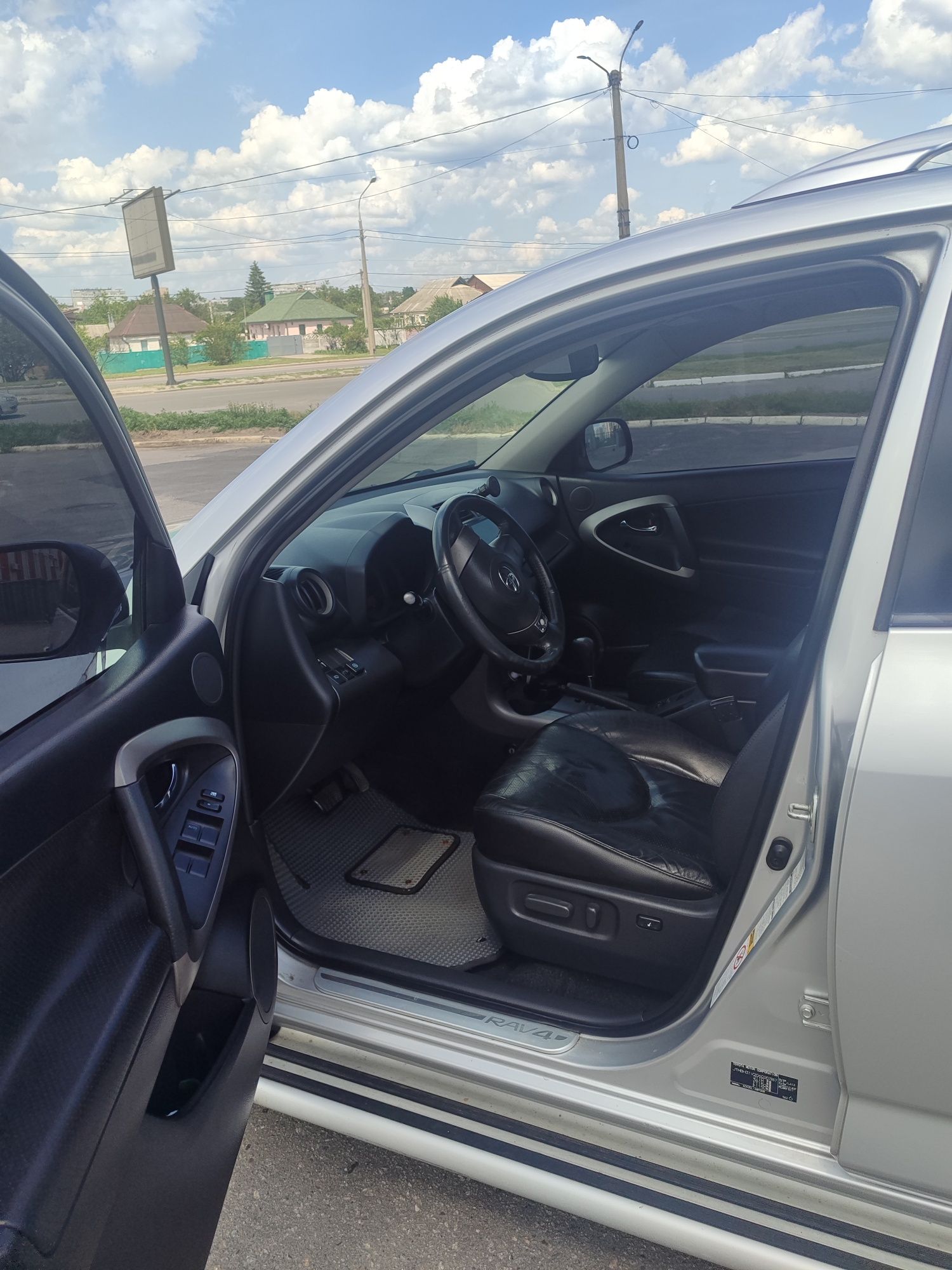 Aвтомобіль Toyota Rav 4 2006