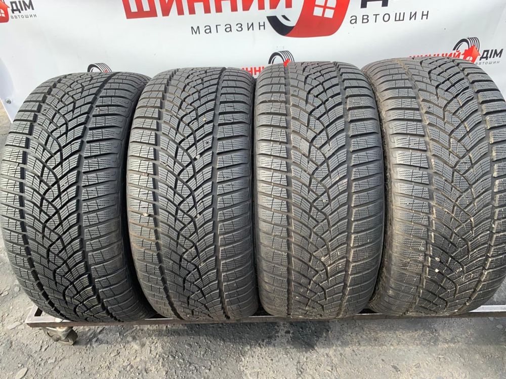 Шини 255/40 R19 Goodyear 2023/20p зима 10мм