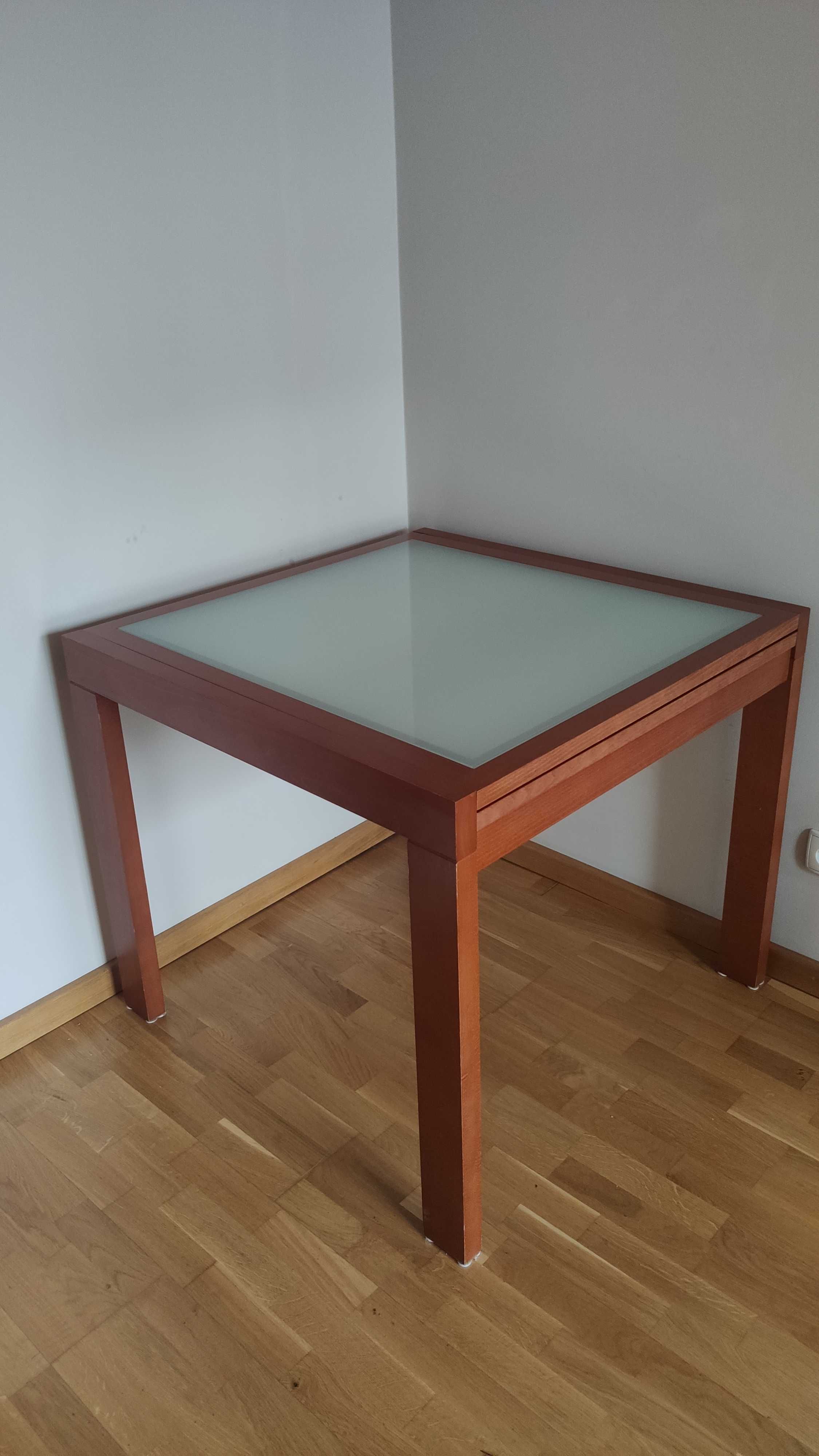 Rozkładany stół z litego drewna - pęknięta szyba