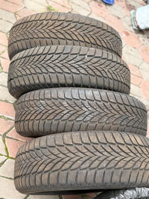 Комплект зимових шин  GOOD YEAR ULTRAGRIP ICE 2