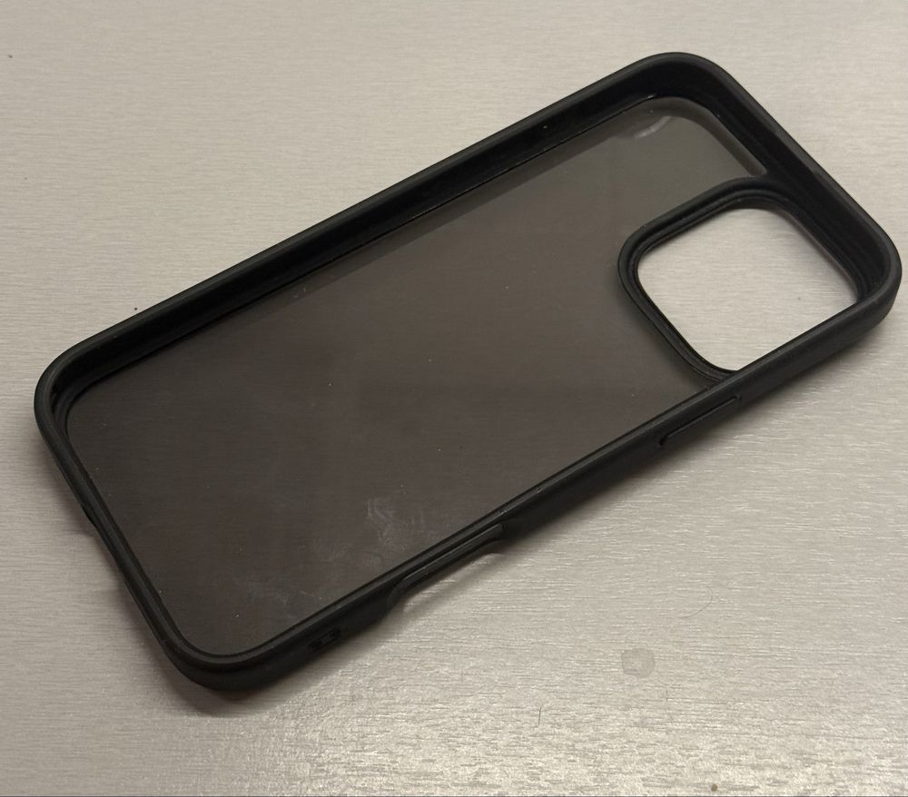 Etui do iPhone 16 Pro Max, Spigen Ultra Hybrid