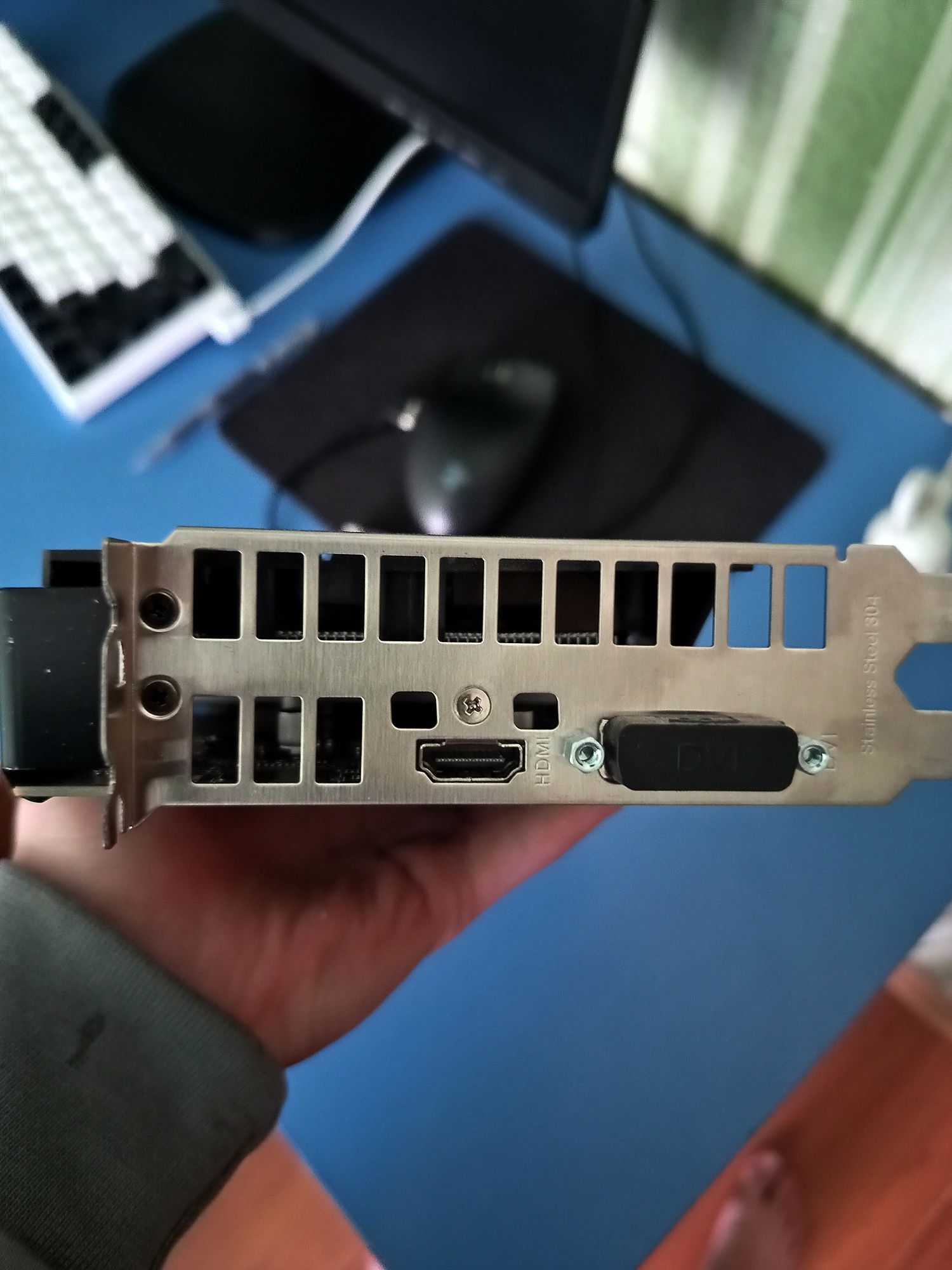 Відеокарта asus rx560 4gb