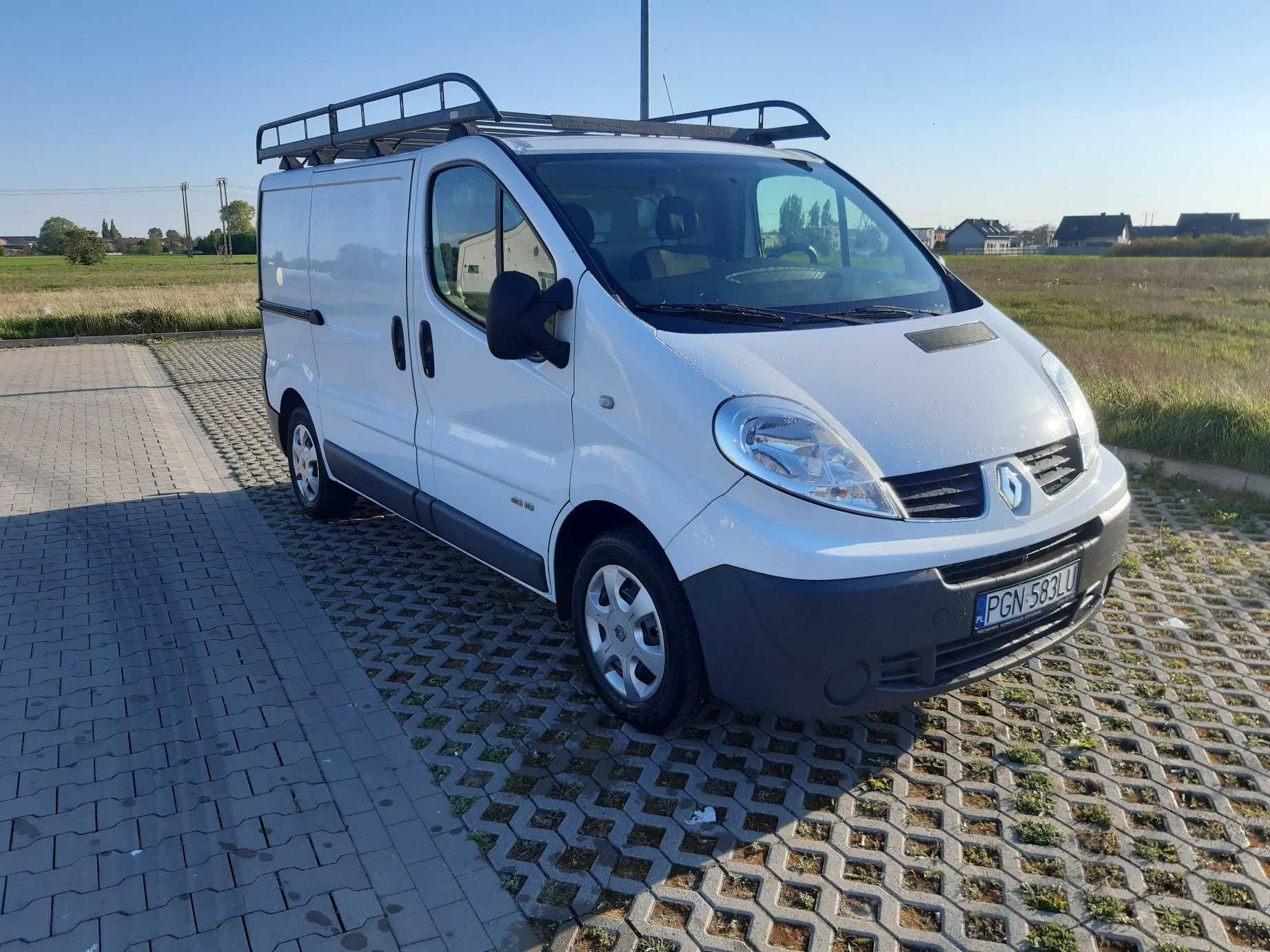 Renault Trafic 2.0 dci 115KM klima bagażnik hak jak Vivaro