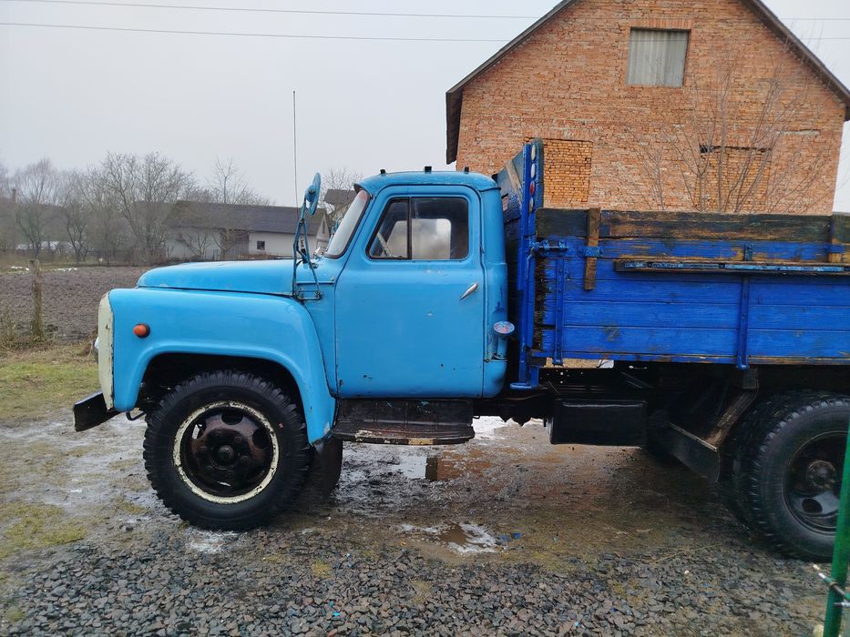 Продам ГАЗ 52    на ходу