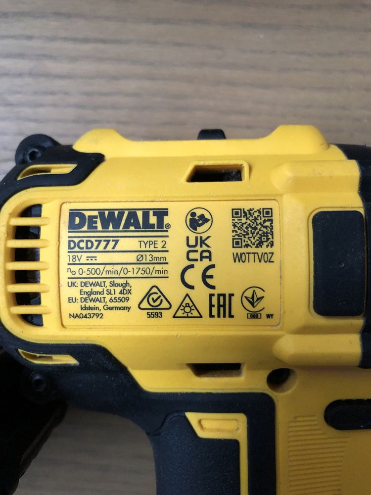 Безщітковий Акум.Шуруповерт Dewalt DCD 777