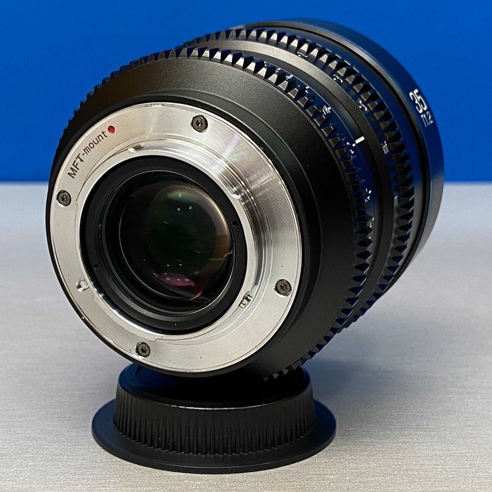 SIRUI Night Walker 35mm T1.2 (Micro 4/3 | Olympus/Panasonic)