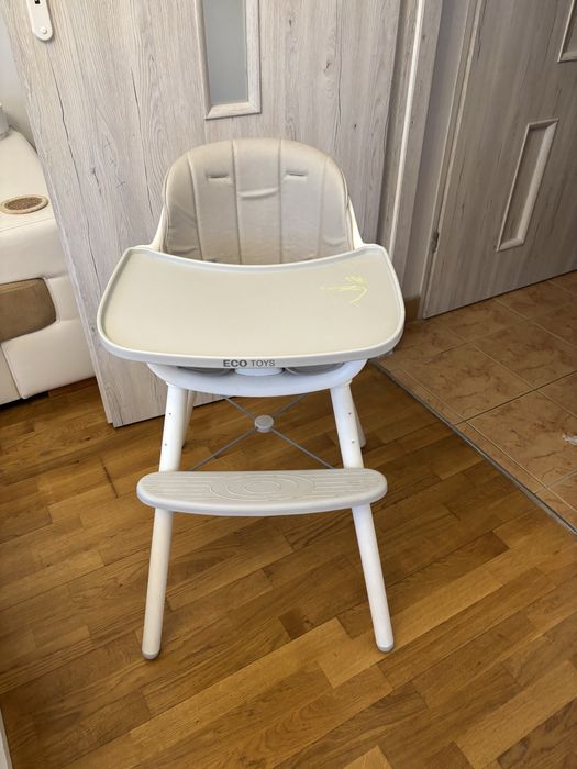 Krzesełko rozkladane dla dziecka.