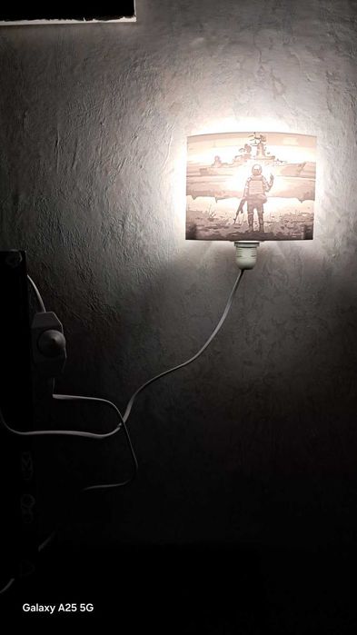 Бра з вашим фото. Настінний світильник з регулятором яскравості.Нічник