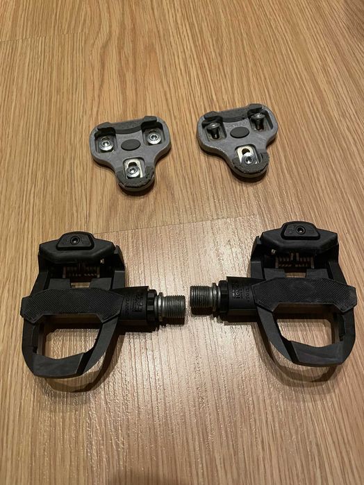 Pedais de estrada look + cleats