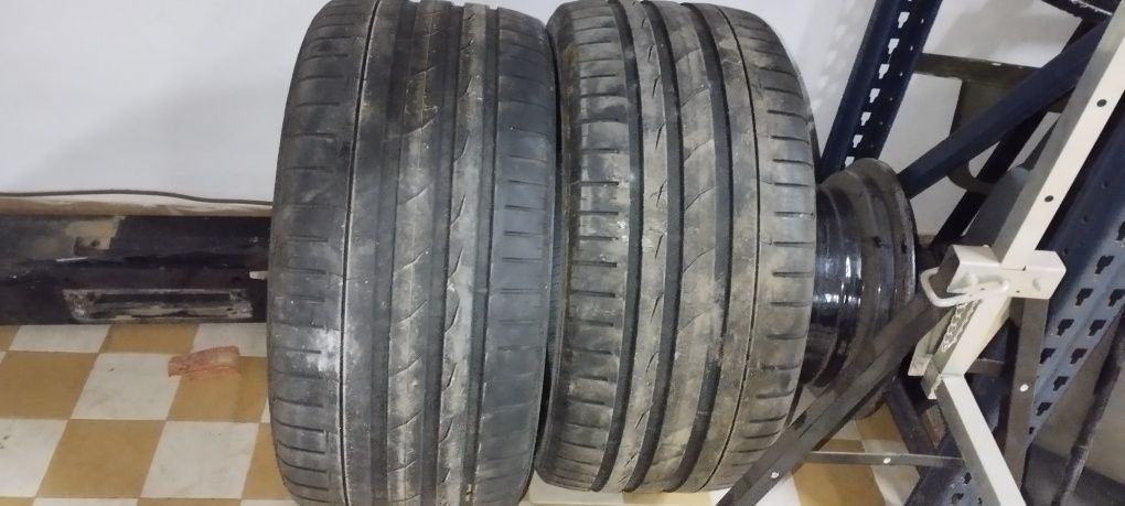 2 peus nokian hakka 295/40 R20 110y XL