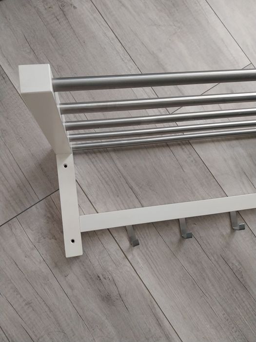 Wieszak półka na kapelusze IKEA Tjusig biały 79 cm.