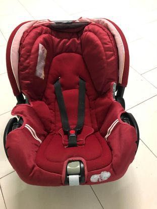 Trio bebé confort. Carrinho+ovo+alcofa