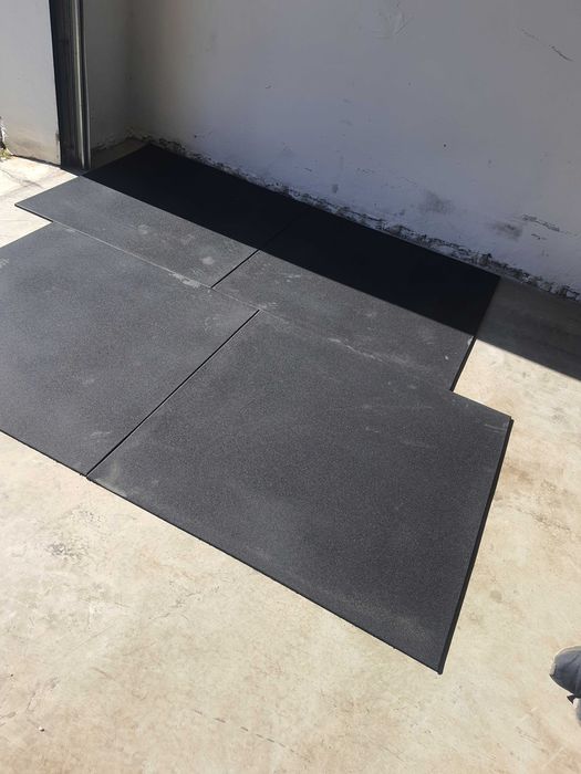 Podłoga sportowa fitness, mata gumowa siłownia crossfit puzzel kwadrat