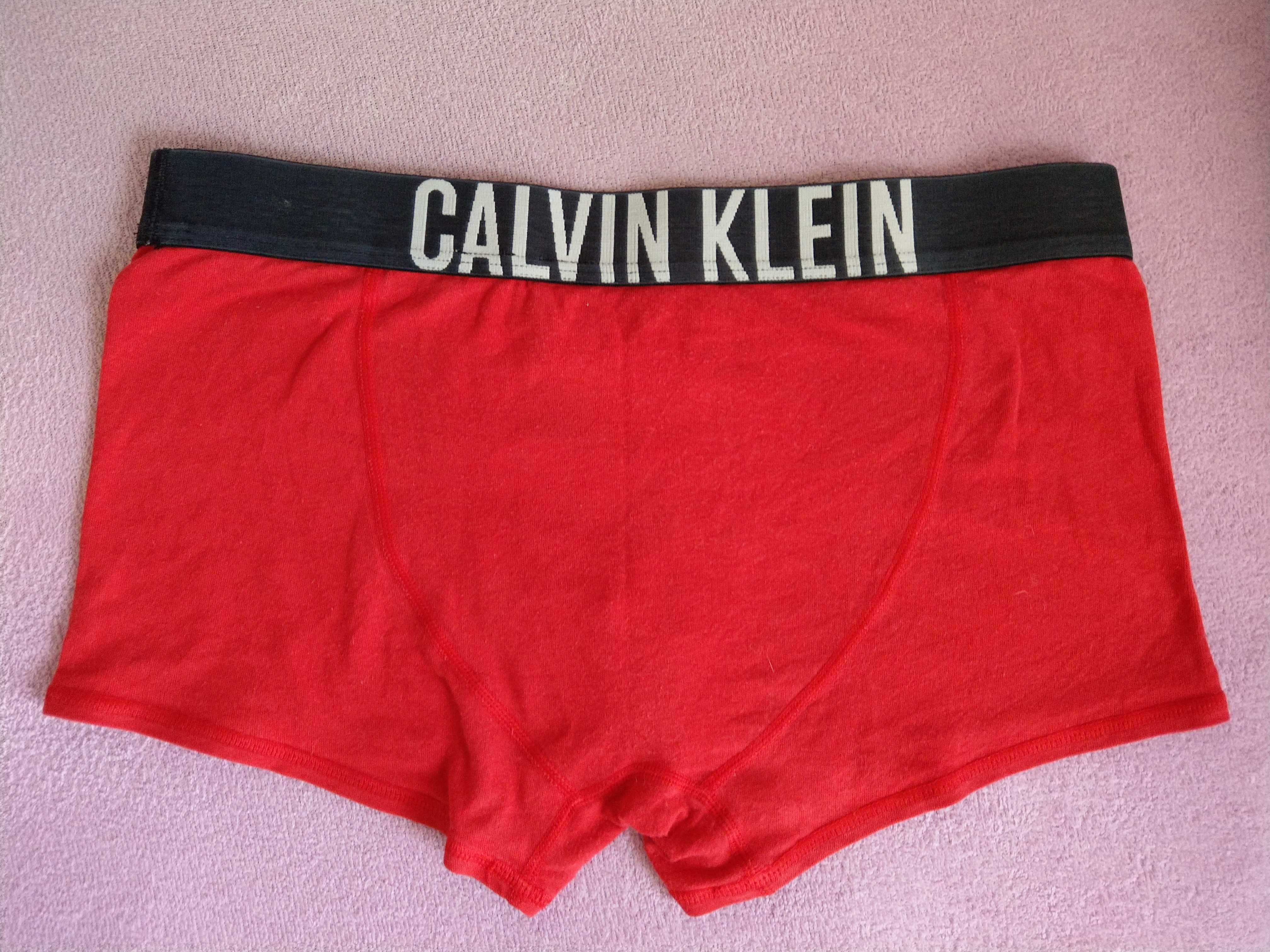 bokserki mlodziezowe Calvin Klein czerwone