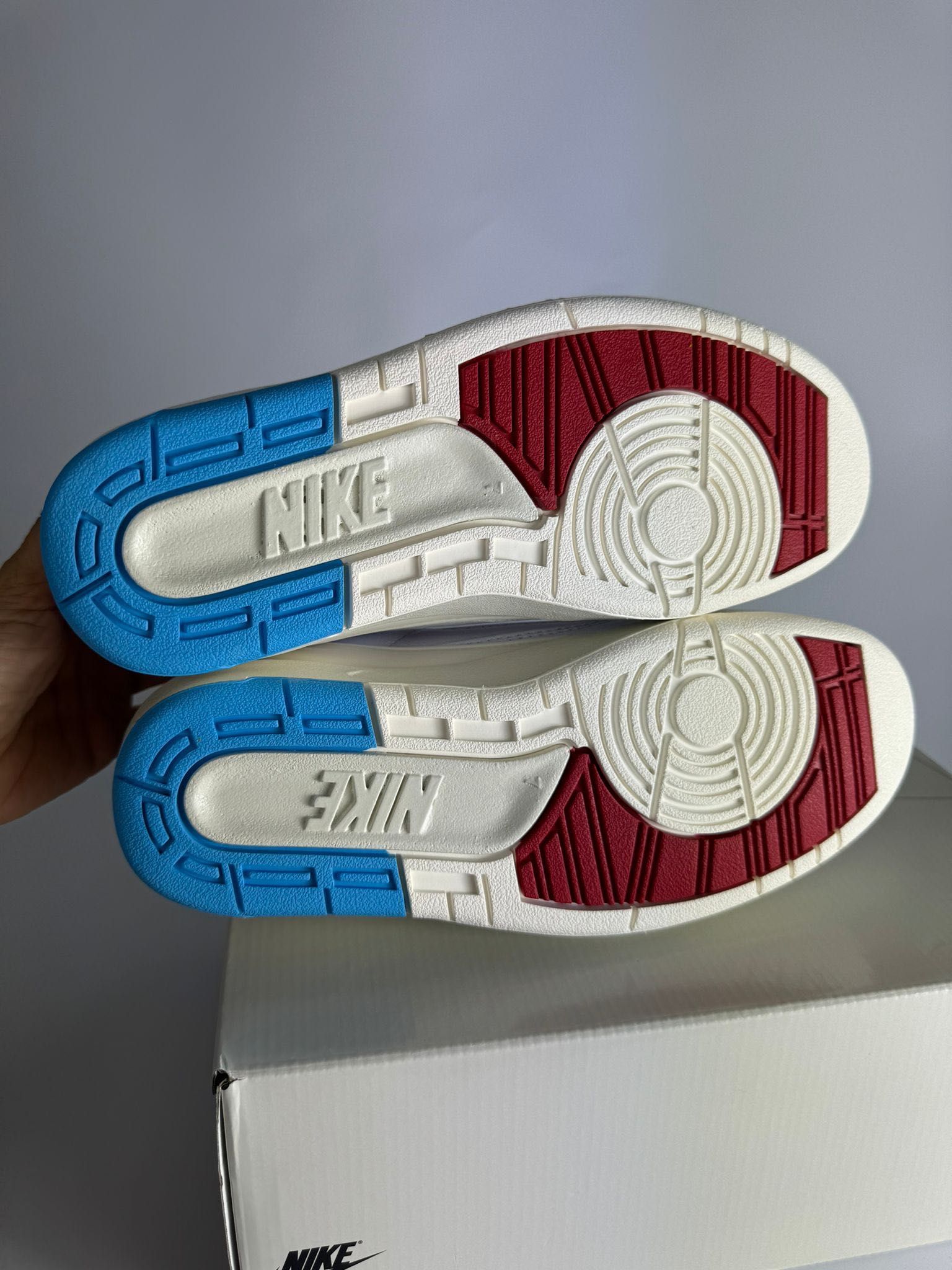 Nowe Sneakersy WMNS AIR JORDAN 2 RETRO LOW Damskie 40