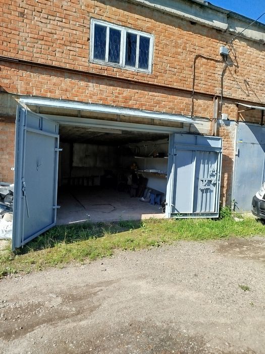 Продам гараж-майстерню