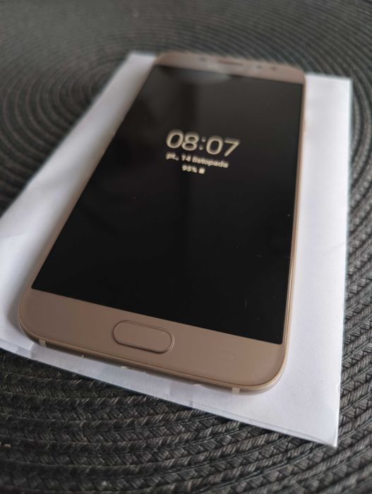 Telefon Samsung j7