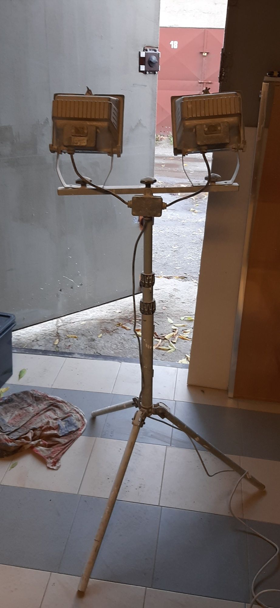 Halogeny na statywie